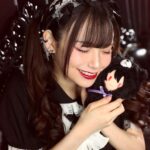 Akari Akase Instagram - 2枚目は最高のスマイル~(՞⸝⸝o̴̶̷̥᷅ ̫ o̴̶̷̥᷅⸝⸝՞) 頑張って投稿再開しようと思います💪🏻 #温度差 😂 #久しぶりの投稿 #ポートレート #自分ウケ #真っ黒 #推しが尊い 𝙵𝙰𝚂𝙷𝙸𝙾𝙽👗♡ ﾌﾞﾗｳｽ.ｽｶｰﾄ #secrethoney