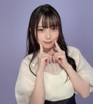 Akari Akase Instagram - 5/24発行の 電子版  #週刊アスキー も表紙を担当させていただきました~😚

スマホやPCの事が詳しく書いてあるので詳しく知りたい情報がある人は読んでみると参考になると思います💪🏻
是非ゲットして下さい(՞_ ̫ _՞)٭❀*

#あかせあかり 
#アスキー 
#表紙
#にこーっ