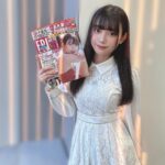 Akari Akase Instagram - #あかせあかり 表紙の1/28(金)発売 #FRIDAY さん、皆さんもうGETしましたか~(՞_ ̫ _՞)ᐝ❔ コンビニだと売り切れてた😭って方は通販や書店だとGET出来るかも…！ 本誌中でも写真掲載して頂いているので是非GETして下さい~🤍 #表紙解禁 #あかせあかり #グラビア Fashion👗♡ ﾜﾝﾋﾟｰｽ#tittyandco .