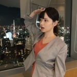 Akari Akase Instagram - 本日22時より #トリリオンゲーム 第4話放送です‼️ オフィスから見える夜景には実際の東京タワーが映っているのですがとっても夜景が綺麗です✨ 背比べしてるけどこの距離ならそりゃあ勝てるよなぁ😂 #あかせあかり #tbsドラマ #出演情報
