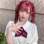 Akari Akase Instagram - あかせ、本日で22歳になりました🎉 にゃんにゃん！という事で(？)自由きままにのんびりとした1年を過ごせたらと思います🐈‍⬛ 本日はツイキャス、TikTokLIVE、YouTubeLIVEが出来たらなぁと思っておりますのでお時間ある時に覗きに来てください🌸⋆* #あかせあかり #お誕生日 #コロネツイン 𝙵𝙰𝚂𝙷𝙸𝙾𝙽👗♡ ﾌﾞﾗｳｽ #amavel
