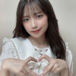 Akari Akase Instagram - いつもと少し違う感じのあかせ🫶🏻 5/6(土)27時~ #オールナイトニッポン0 にて初の2時間生放送ラジオをさせて頂きます！お便りをakase@allnightnippon.comにて待っております✨ #あかせあかり #セルフィー #ニッポン放送 #ラジオ 𝙵𝙰𝚂𝙷𝙸𝙾𝙽👗♡ ﾜﾝﾋﾟｰｽ #ankrouge