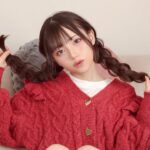 Akari Akase Instagram - ゆる三つ編み𓂃🎀𓈒𓏸 お部屋にいる時もヘアアレンジするだけで少し気分が上がります(˶´˘`˶) 三つ編みかお団子かポニーが多いけど皆は何かしますか??💭 #あかせあかり #みつあみアレンジ #ポートレート #ポトレ #部屋着女子 𝙵𝙰𝚂𝙷𝙸𝙾𝙽👗♡ #gelatopique