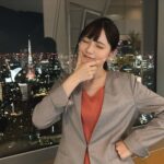 Akari Akase Instagram - 本日22時より #トリリオンゲーム 第4話放送です‼️ オフィスから見える夜景には実際の東京タワーが映っているのですがとっても夜景が綺麗です✨ 背比べしてるけどこの距離ならそりゃあ勝てるよなぁ😂 #あかせあかり #tbsドラマ #出演情報