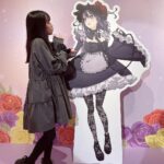 Akari Akase Instagram - 本日よりアニメイト池袋本店さんにて！#着せ恋展 が始まっています🌸 あの思い出のシーン達を思い出す原画やパネル達、最高の空間が見られました~(˶´˘`˶) 烈!!の最高併せのパネルちゃん達としれっと写真を撮ってきちゃいました🫰🏻 雫たんコスの海夢ちゃんとツーショットが撮れる機能や五条くんや海夢ちゃんのお部屋まで……着せ恋好きには最高すぎる空間がそこには広がっていました😭✨ グッズも等身大パネルが買えちゃったり描き下ろしの4人が並べられるアクリルスタンドが売っていたりでえーん！選べないっ！状態でした🫶🏻 皆さんも是非足を運んでみてくださいね~！ #あかせあかり #その着せ替え人形は恋をする