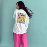 Akari Akase Instagram - アニメ「うる星やつら」と〈マンガート ビームス〉のコラボアイテムのモデルを担当させて頂きました~⚡️ どれも可愛いデザイン🥹 2/17(金)より発売しておりますので是非GETしてください💭✨ #あかせあかり #mangartbeams #BEAMS #マンガートビームス #ビームス #うる星やつら #コラボ商品