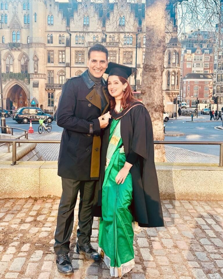 Akshay Kumar Instagram - Two years ago when you told me you wanted to take up studies all over again, I wondered if you meant it. But the day I saw you work so hard and perfectly manage a full-fledged student life along with home, career, me and kids, I knew I had married a super woman. Today on your graduation, I also wish I had studied a bit more to know enough words to tell you how proud you make me, Tina. Congratulations and all my love. ♥️