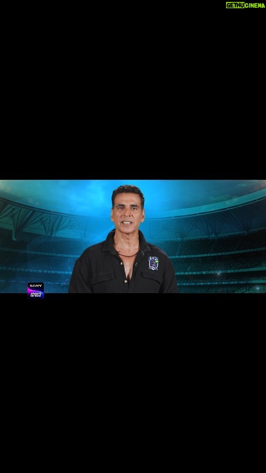 Akshay Kumar Instagram - Streets ka shor banega ab Stadium ki goonj Indian Street Premier League, chalo seedha #Street2Stadium Watch all ISPL T10 matches exclusively on Sony Sports and Sony LIV. #ZindagiBadalLo #Street2Stadium #NewT10Era #EvoluT10n #ispl #isplt10 #SonySportsNetwork #SonyLIV @sachintendulkar @akshaykumar @surajsamat @amol_kale76 @advocateashishshelar @ravishastriofficial @ispl_t10 @sonysportsnetwork @sonylivindia