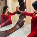 Akshita Bopaiah Instagram - You can close ur eyes to truth but not to memories ….🤍💕🤍 Outfit: @shivanirarunofficial @theslayycouture #mirror #mirrorselfie #selfie #photography #love #art #interiordesign #reflection #instagood #like #homedecor #me #photooftheday #design #photo #follow #instagram #picoftheday #interior #mirrorpic #fashion #home #nature #style #myself #girl #furniture #beauty #makeup #decor Chennai, India