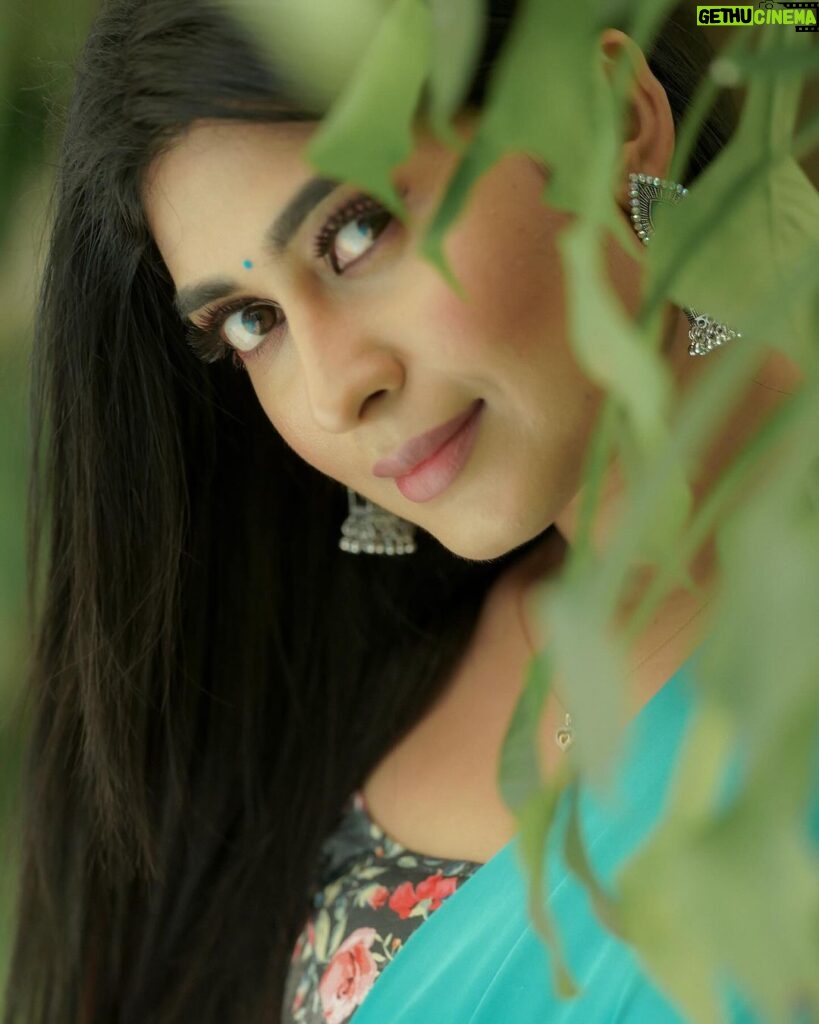 Akshita Bopaiah Instagram - Shine onn 💙 💙💙 Photographer - @camerasenthil Makeup - @rajalakshmi_bridalmakeup Shoot Organized by @rrajeshananda
