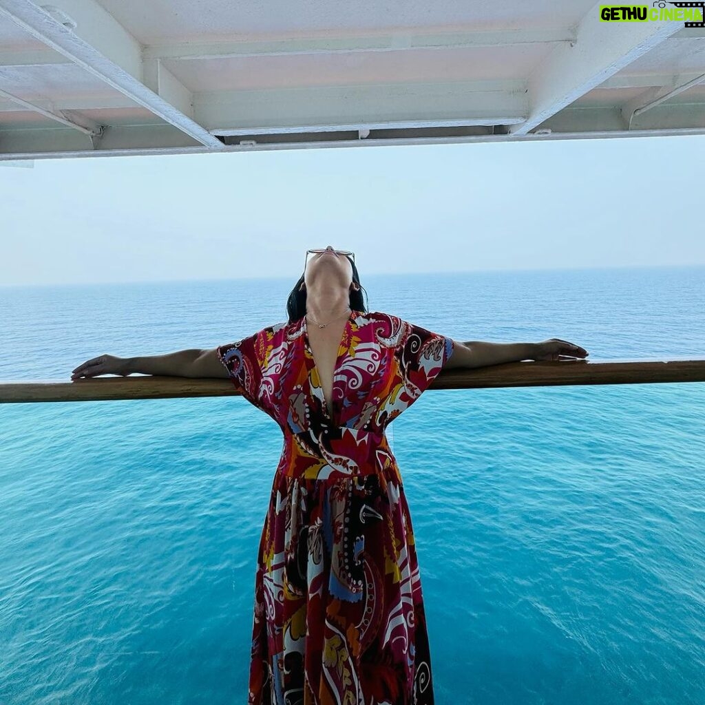 Akshita Bopaiah Instagram - Vacation looks good on me 🏖 #beachlife #sea #traveller Cordelia Cruises