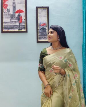 Akshita Bopaiah Instagram - This beautiful hand made embroidery saree nd blouse @ennavalecom ❤️