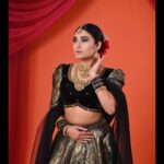 Akshita Bopaiah Instagram - Shine bright ✨ Muse-@akshitha_bopaiah #aishadasmakeover #makeover #makeovermonday #makeup #makeupideas #makeuplook #makeupartist #artist #artistsoninstagram #black #blackbride Banglore