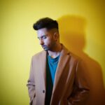 Akull Instagram - Pyar kahi kho gaya Gumshuda hogaya Jo kabhi mera tha woh aur kisika hogaya ! . . . #yaadnaaaye #akull #akullonthebeat