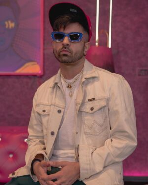 Akull Instagram - on the journey to be the best version of myself ! 😎 
.
.
#akull #akullonthebeat
