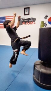 Alan Kim Instagram - This is the tornado round house kick!! @masterlee.talium @philo.photoimages #taekwondo #blackbelt