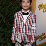 Alan Kim Instagram - Its the theater camp NY premiere ! Yay!😃😄 thank you for having me 💕💕July 14th!❤️coming soon @cmtsj @weareocsa @ocsamt @frozenbroadway You guys have to watch this! @theatercampthemovie @searchlightpics @picturestart @mollsterg @nicky_spaghetti @noahegalvin @bensplatt 👔- @thombrowne