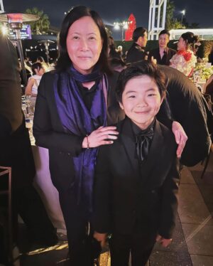 Alan Kim Instagram - It's such an honor. Thank you for having me. Meeting famous people is always happy! ❤️ @goldhouseco @bingchen #goldgala #AAPI