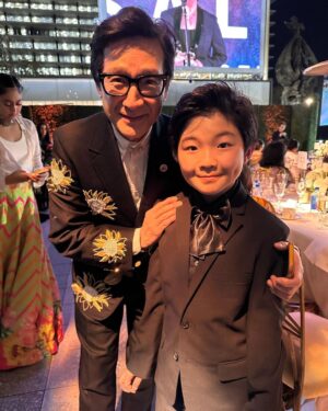 Alan Kim Instagram - It's such an honor. Thank you for having me. Meeting famous people is always happy! ❤️ @goldhouseco @bingchen #goldgala #AAPI