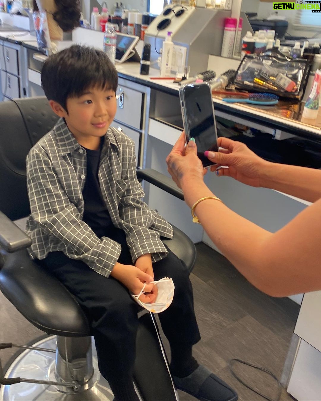 Alan Kim Instagram - It was a great time ❤️❤️thank you so much director @deepamehtaofficial 💕@appletvplus @leejungeun69 @kihonglee #littleamericaseason2 Hollywood