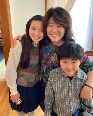 Alan Kim Instagram - Love Little America ❤️❤️ #Mr.Song ❤️Thank you so much everyone @deepamehtaofficial @kihonglee @leejungeun69 @phyliciarashad @official.alyssakim @appletvplus #littleamericaseason2 💕💕