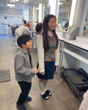 Alan Kim Instagram - Love Little America ❤️❤️ #Mr.Song ❤️Thank you so much everyone @deepamehtaofficial @kihonglee @leejungeun69 @phyliciarashad @official.alyssakim @appletvplus #littleamericaseason2 💕💕