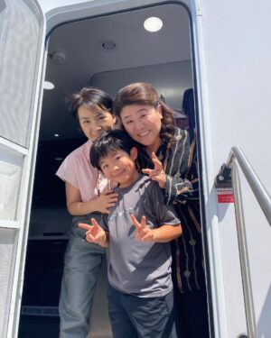 Alan Kim Instagram - Love Little America ❤️❤️ #Mr.Song ❤️Thank you so much everyone @deepamehtaofficial @kihonglee @leejungeun69 @phyliciarashad @official.alyssakim @appletvplus #littleamericaseason2 💕💕
