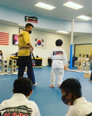 Alan Kim Instagram - Finally, I got a black belt. 🥋yayyyy! I’m so happy! Thank you so much @masterlee.talium  and @taekwonkids_mv 💕💕