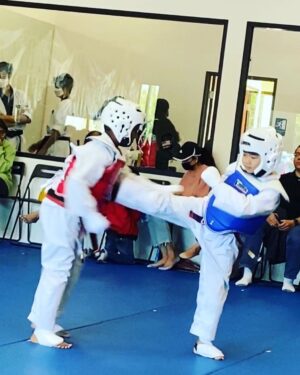Alan Kim Instagram - Finally, I got a black belt. 🥋yayyyy! I’m so happy! Thank you so much @masterlee.talium  and @taekwonkids_mv 💕💕