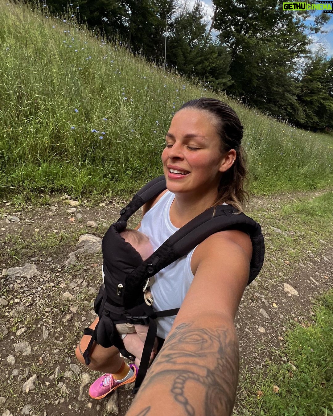 Alanis Desilets Instagram - 🤎🤎🤎 Saint-Sauveur-des-monts, Quebec