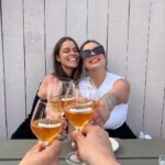 Alanis Desilets Instagram – week-end for the booooks. 🌞🫶🏼