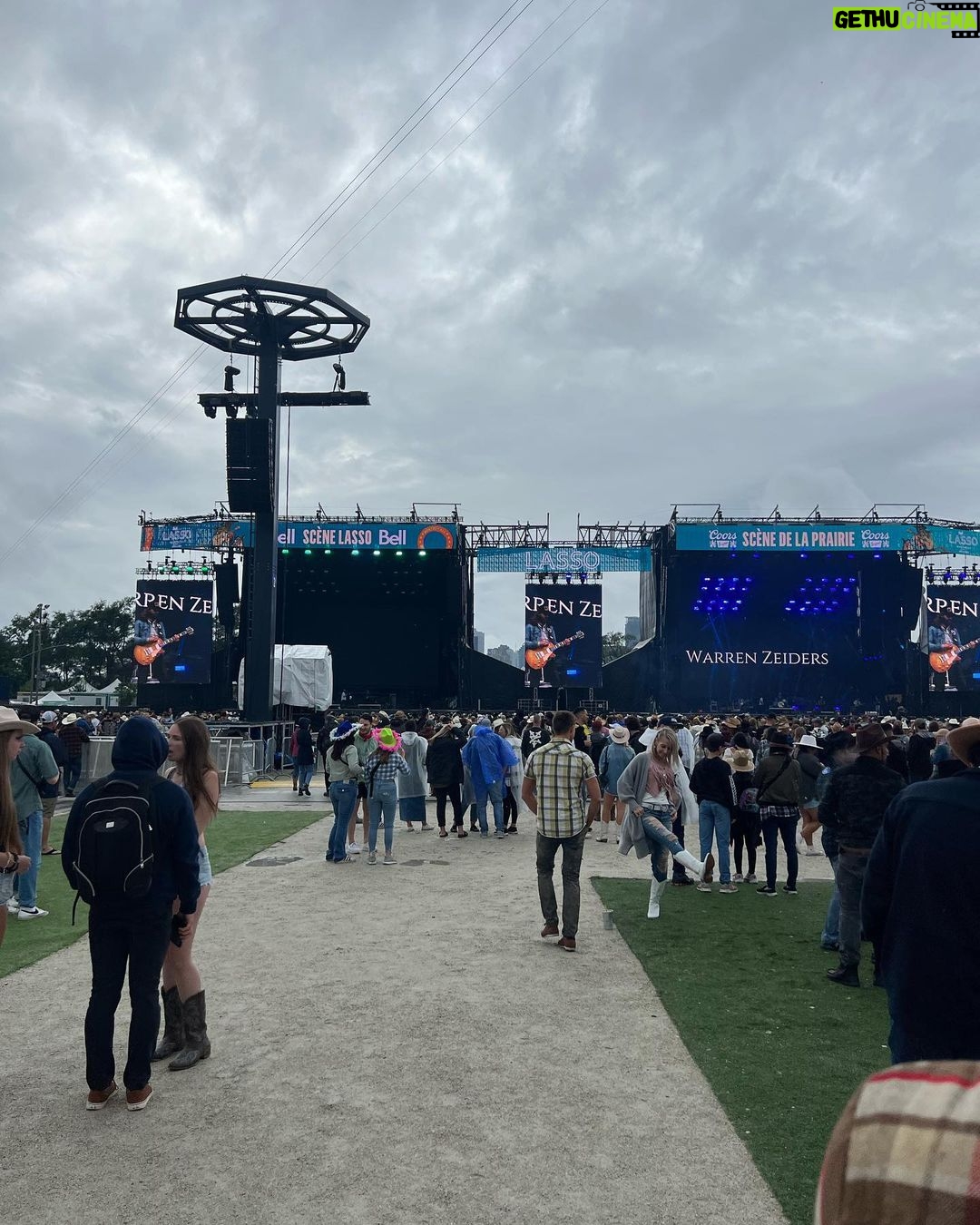 Alanis Desilets Instagram - LASSO recap ou bien les seules photos que j'ai pris (majoritairement une réponse à la question "T ou") 🌧️🥱🤠😼