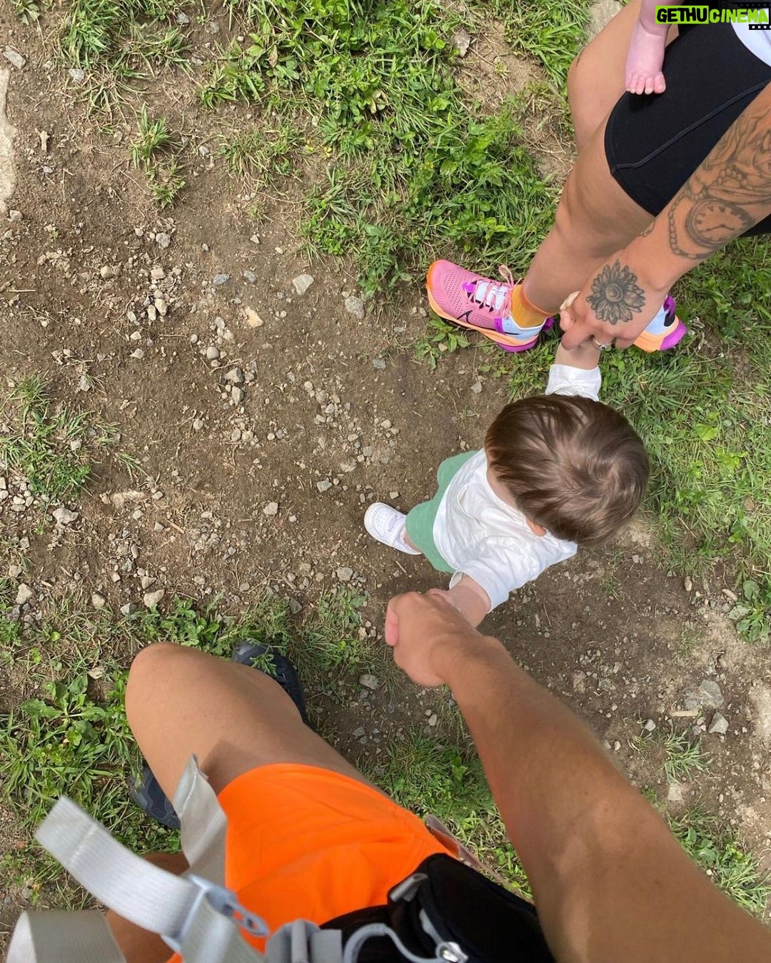 Alanis Desilets Instagram - 🤎🤎🤎 Saint-Sauveur-des-monts, Quebec