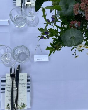 Alanis Desilets Instagram - BAUMIER x MAISON DE SOMA. 🫐

Un plaisir de célébrer les entrepreneurs magiques d'ici le temps d'une des plus magnifique tablée à laquelle j'ai eu la chance de prendre place. 🍴

@baumier.baravin @maisondesoma