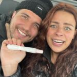 Alanis Desilets Instagram - Happy birthday soulmate. 🤝🏻🤎 Aucun mot -aucun- est à la hauteur de ce que je ressens pour toi. Je suis fière sans bon sens d'avoir un homme comme toi dans ma vie. Tu es la meilleure personne que je connaisse, vraiment. Peu importe les tempêtes que la vie peut mettre sur nos chemins, je sais que mes enfants auront toujours le meilleur des papas à leur côté, c'est précieux. Je te le dirai jamais assez, mais merci. 🫶🏼 AH PIS JE T'AIME COMME UNE FOLLE AUSSI!!!!