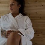 Alanis Desilets Instagram - Les cadeaux qui plaisent à tout le monde, c'est chez Best Buy. Voici deux idées pour les amoureux de la musique, comme moi!🎶🤎 Bisoux! @bestbuycanada