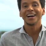 Aldri Anunciação Instagram – *Fique ligado! A dança vai te emocionar e superar desafios! 
*Neste sábado, o Conexão Bahia mostra como alguns passos podem mudar sua vida. 
*A coreografia nos leva para Feira de Santana, comemorando o Dia Internacional da Dança na primeira escola da cidade. 
*Você não pode perder a beleza de Salvador na Vila Brandão! 
*É sábado cedinho, às 6:50. Confira! #ConexãoBahia #Dança #FeiradeSantana #Salvador #TVBahia

#dança
#ballet
#salão
#aldrianunciação 
#vilabrandão