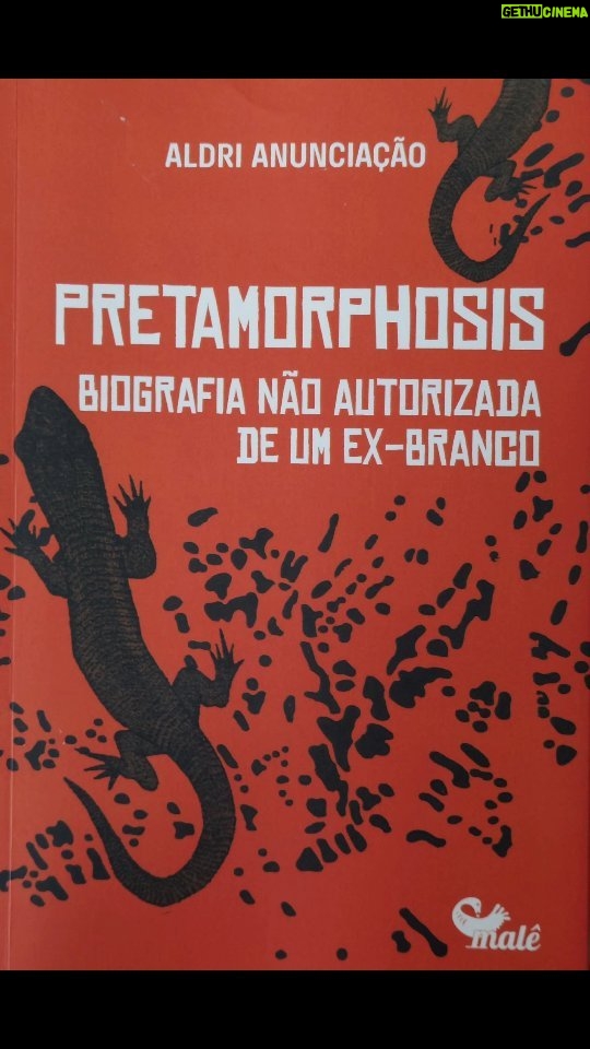 Aldri Anunciação Instagram - 📚🔎✨ Está quase chegando o dia do lançamento do meu mais novo livro de ficção "Pretamorphosis: Biografia Não Autorizada de um Ex-Branco". Uma história cheia de mistério e aventura, protagonizada por Gregório, um negro baiano de classe média alta que sempre se viu como branco.😱 💥 Ele sai numa jornada emocionante, desvendando segredos e desafiando as expectativas sociais da Bahia. 💪🔍 Prepare-se para mergulhar em um enredo repleto de reviravoltas, onde Gregório luta para descobrir sua verdadeira identidade, perdida em meio às artimanhas da vida social. 🌟Este livro promete virar sua mente de cabeça para baixo, levantando questões profundas sobre autodescoberta, preconceitos e o verdadeiro significado de pertencimento. 🌈✨ Você não vai conseguir largar essa história! E tem mais: o lançamento oficial será no dia 06/10, em Salvador-BA, a cidade que inspirou essa jornada imperdível! 🌴 Marque na sua agenda e não perca essa oportunidade de se envolver com o incrível universo de Gregório, o ex-branco. 📚 Prepare-se para ter sua mente aberta e seus corações aquecidos com "Pretamorphosis: Biografia Não Autorizada de um Ex-Branco" 🙌💥 Não deixe de ficar atualizado para não perder nenhuma novidade sobre essa novela literária! 😉✨ Video Remix do post da querida @patriciabernardessousa #LivroGregorio #EmBuscaIdentidadePerdida #LançamentoOficial #SalvadorBA #pretamorphosis Shopping Barra