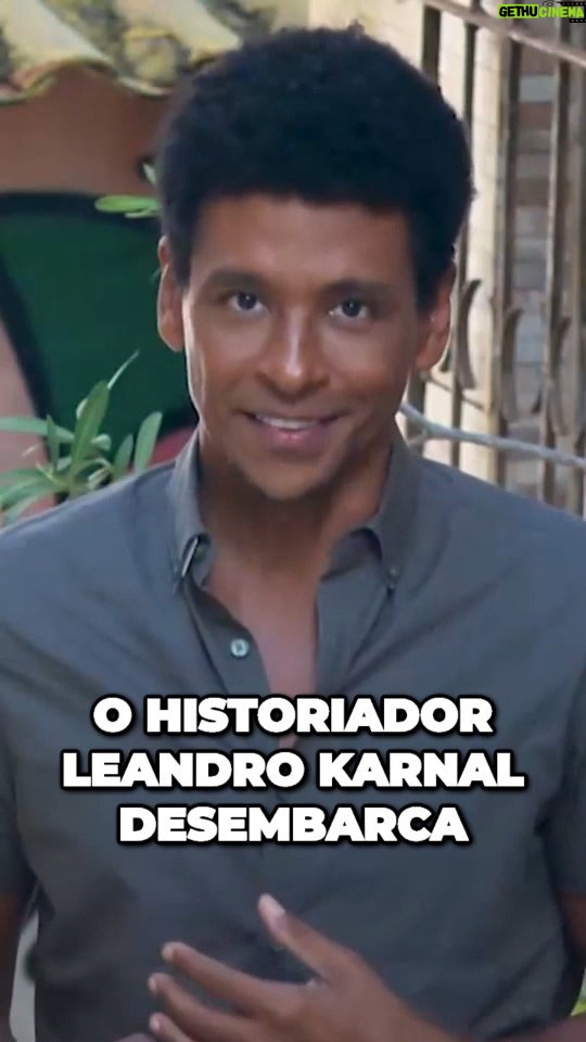Aldri Anunciação Instagram - 🌐☀️O programa CONEXÃO BAHIA deste sábado transmitido aos sábados pela manhã na TV Bahia, afiliada da TV Globo, nos mostra a importância da criatividade na educação, revelando como a transformação acontece quando abrimos espaço para novas ideias e perspectivas. ☀️🌐 Através do CONEXÃO BAHIA, somos convidados a unir o aprendizado e a criatividade, fortalecendo assim nosso processo de evolução pessoal e profissional. 🌐☀️ No programa também seremos agraciados com a espirituosa presença do Leandro Karnal. Sua perspicácia nos cativará , nos fazendo refletir sobre os mais diversos temas. ☀️🌐 Este é um verdadeiro convite para explorar novos horizontes e conectar-se com histórias, culturas e tradições inspiradoras no CONEXÃO BAHIA. Não perca essa oportunidade incrível de expandir sua mente e participar dessa jornada transformadora nas suas manhãs de sábafo! #ConexãoBahia #LeandroKarnal #aldrianunciação #tvbahia #tvglobo #CriatividadeNaEducação #TransformaçãoPessoal Salvador, Bahia, Brasil - SSA