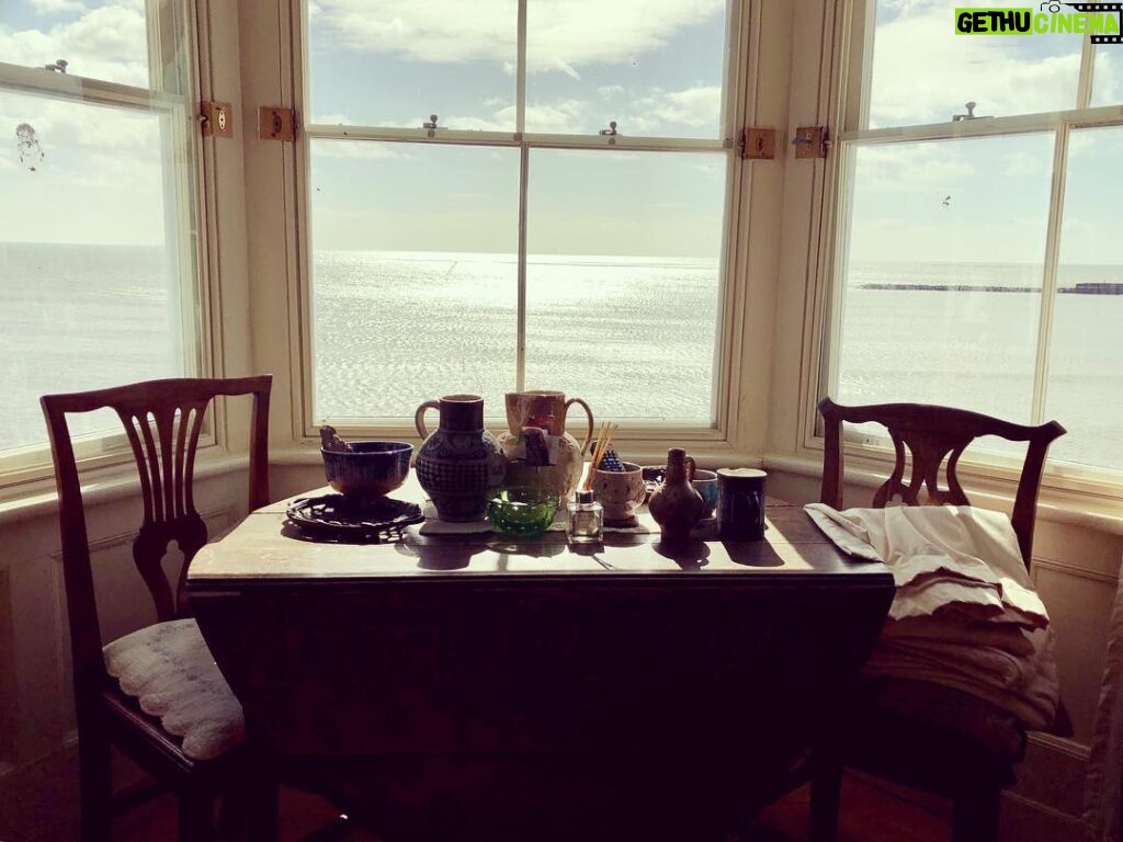 Alec Secăreanu Instagram - Lyme Regis