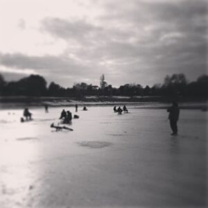 Alec Secăreanu Instagram - 