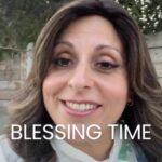 Aleeza Ben Shalom Instagram - Blessing Time🌟🙏 #blessing #blessed #jewishsingles #jewishprayer #jewishblessing #singles #amen