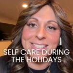 Aleeza Ben Shalom Instagram - 💖Dating During The Holidays! Dating in itself is hard, add the holiday season to the equation making it even more challenging! 🥰What are you going to do to take care of yourself during the holiday season? Let me know in the comments. 👇 #dating #holidays #holidayseason #hanukkah #christmas #selfcare #love #jewishmatchmaking #aleezabenshalom #jewishdating #relationshipadvice #holidays