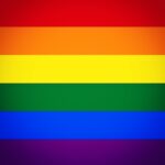 Alejandro Albarracín Instagram – Hace muchos años una persona me dijo una frase que me ha acompañado desde entonces. “Las personas se mueven básicamente por amor o por miedo”. Las que se mueven por miedo son las que traen la oscuridad y viven en sentimientos como la envidia o el odio y solo traen dolor a sí mismos y a los que les rodean. 
En cambio cuando una persona se mueve por el amor, la igualdad,  el respeto a uno mismo y a los demás, esas personas son las que traen la luz y el color y la alegría. 
Ser uno de estos últimos es lo que intento yo cada día.  #pride #libertad #orgullo #respeto