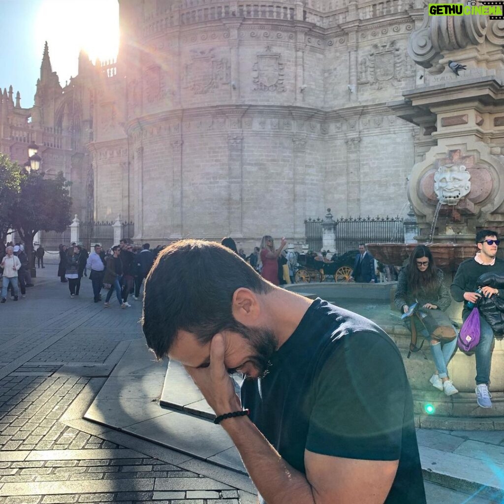 Alejandro Albarracín Instagram - To lo güeno me recuerda a ti Seville, Spain