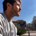Alejandro Albarracín Instagram - Pensando en que me ha dado por usar todo el tiempo este emoticono 🙆🏻‍♂️ pero no sé qué significa 🙆🏻‍♂️🙆🏻‍♂️🙆🏻‍♂️ Madrid, Spain