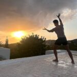 Alejandro Albarracín Instagram - Dando rienda suelta a uno de mis poderes. Colocar los elementos para una buena puesta de sol.