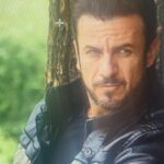 Alejandro Ávila Instagram - Una mirada sugiere una intención, será? #actor #quotes #photography photo by @photo_leija