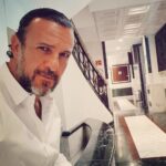 Alejandro Ávila Instagram - Cuando creas estar SOLO, mirate en el espejo y entenderás que SIEMPRE estará alguien para ti, TÚ! (Siempre de la mano de DIOS) 🙏🏻