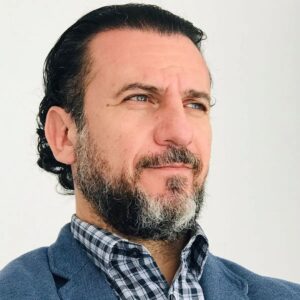 Alejandro Ávila Instagram - Gracias, Gracias,  Gracias por tanto! Les deseo lo mejor siempre! 🙏🏻😃

#happy #faces #feliz #actor